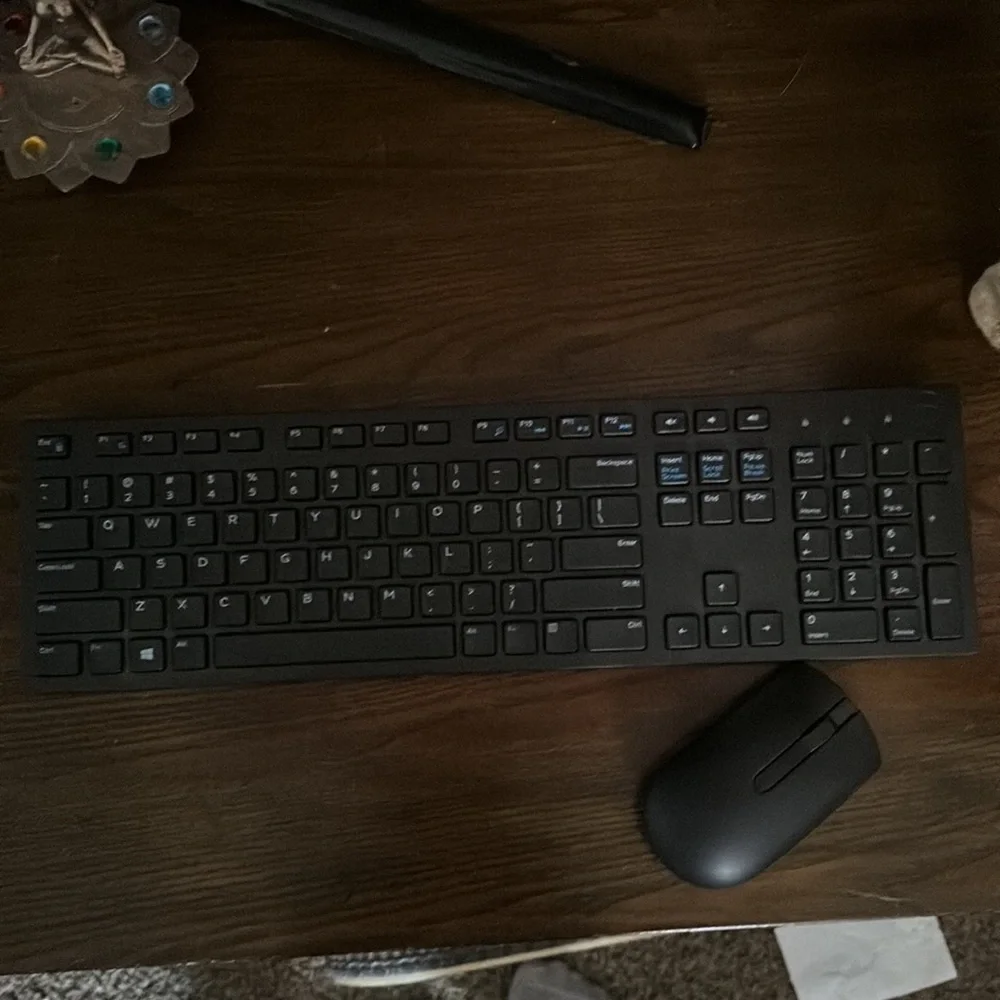 dell computer with keyboard and mouse
